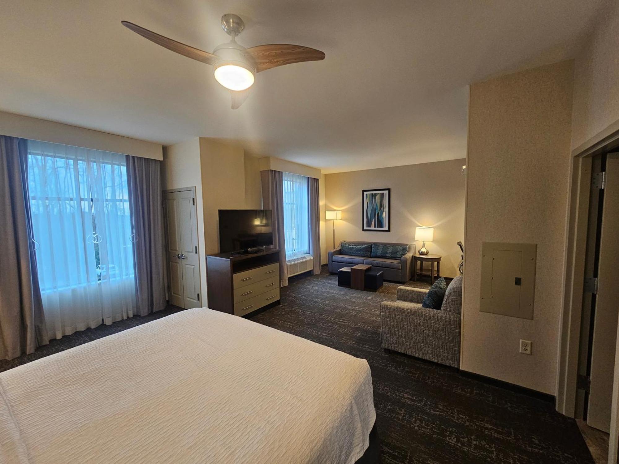 Homewood Suites By Hilton Poughkeepsie Exterior foto